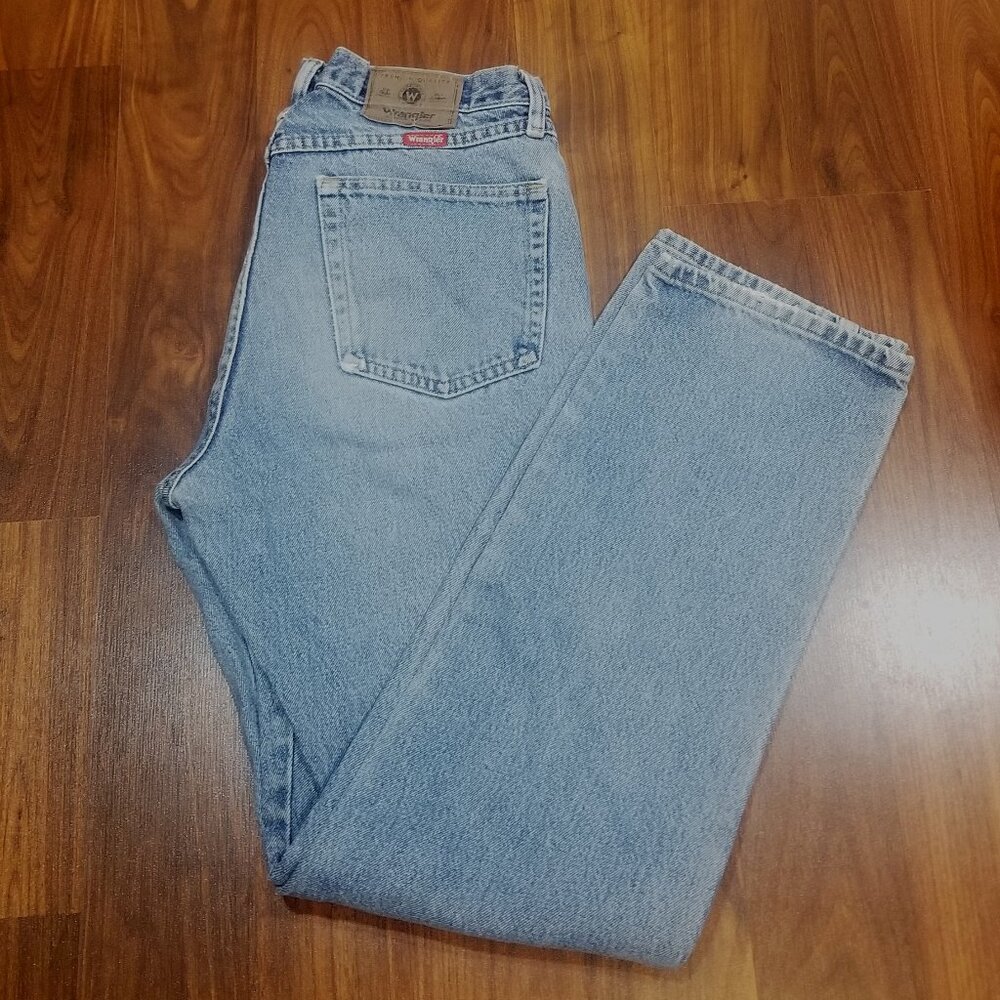 Men's Wrangler Jeans, 33"x34" Regular Fit, GUC (well worn)